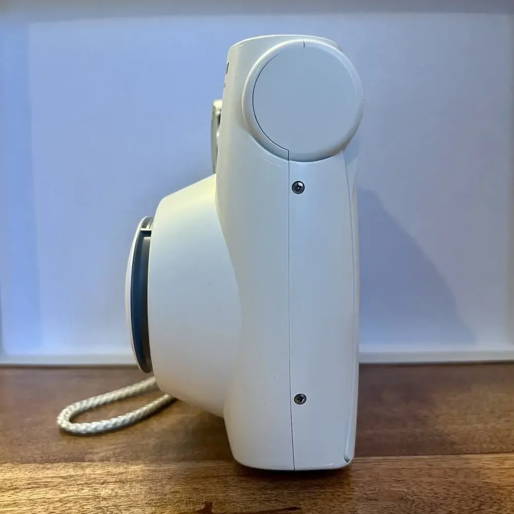 FUJIFILM Instax Mini 7S Instant Film Camera White - FOR PARTS/REPAIR